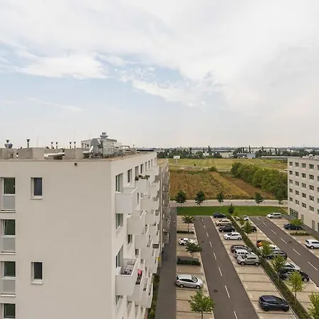 Bnb Airport View Industrial Loft Bratislava